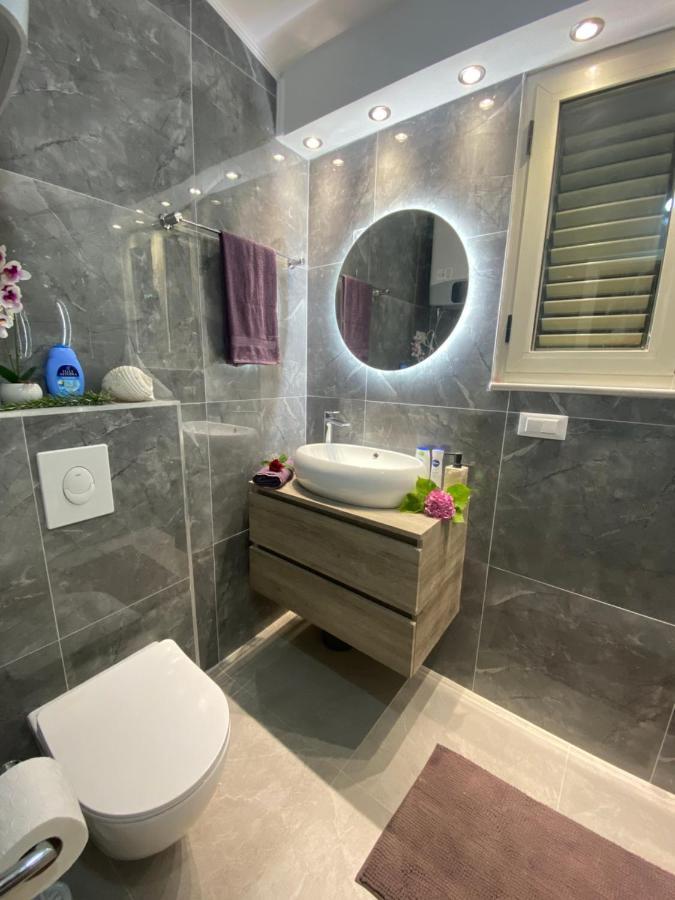 White Sapphire Apartament *